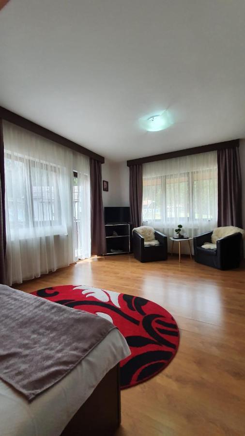 Casa Teleferic Hotel Busteni Luaran gambar